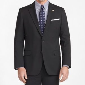 Brook's Brothers Fitzgerald Men's Suit -Never worn